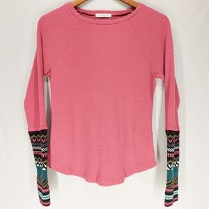 beachlunchlounge Pink Long Sleeve Waffle Knit Light Sweater W/ Patterned…